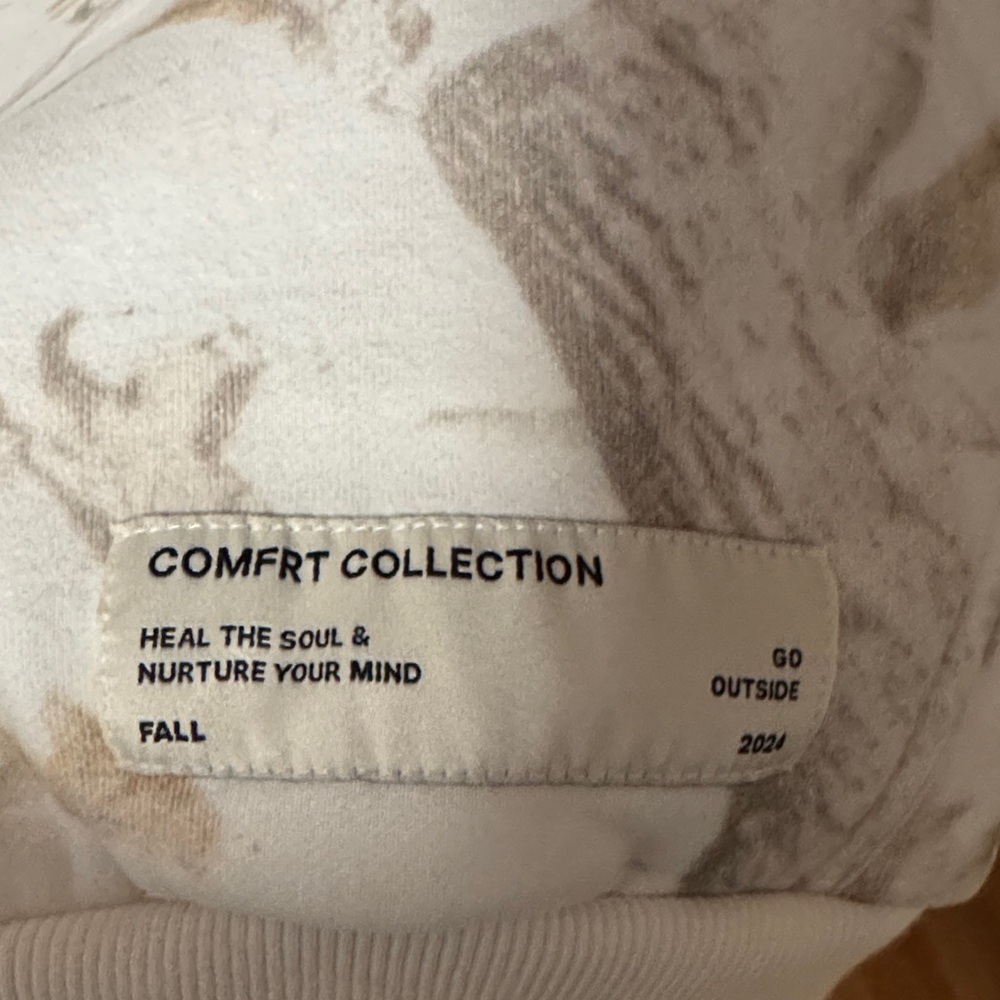 Neutral Cream Patterned Hoodie Sweatshirt - Men's - Picture 2 of 4